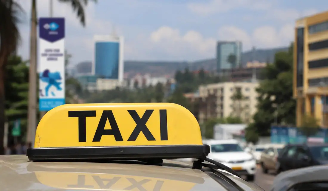 VIV-Africa_Card-Header_Taxi